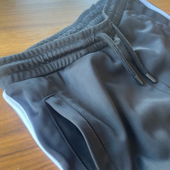 NW. Pants with pockets. Size 5. - Picture 3 of 5